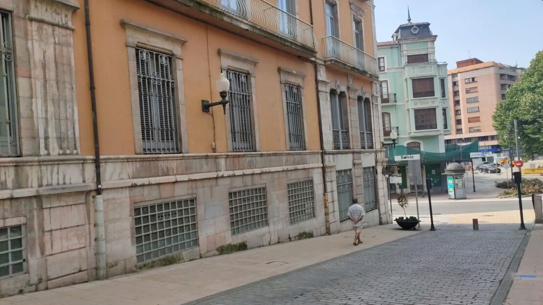 Local en Avilés