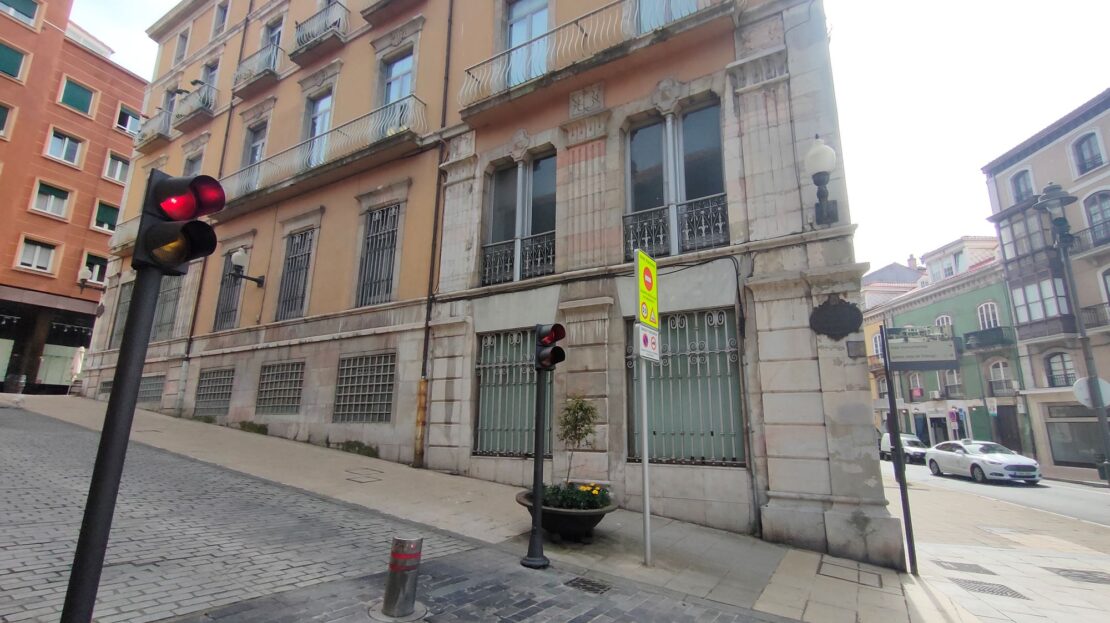 Local en Avilés