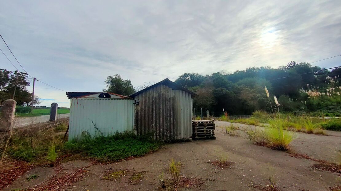 Finca edificable en Castrillón, sita en La Cruz de Illas.