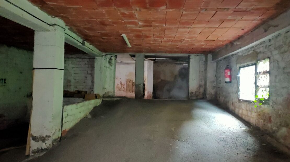Garaje en venta en la zona del Arbolón (Avilés).