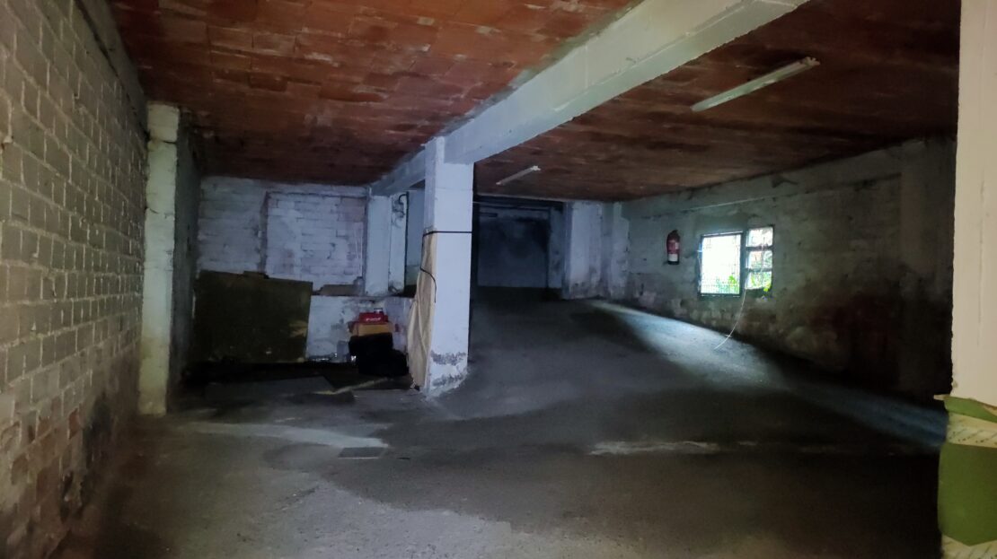 Garaje en venta en la zona del Arbolón (Avilés).