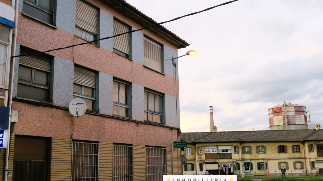 Edificio sito en Trasona (Avilés)