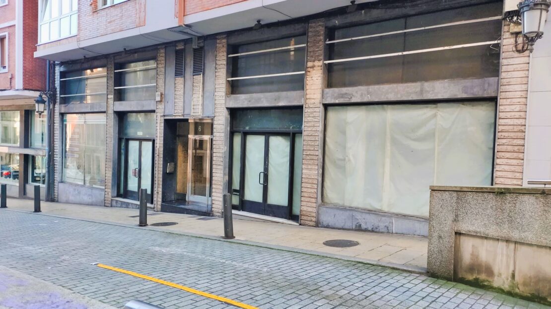Local comercial situado en el centro de Avilés.