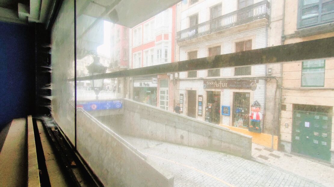 Local comercial situado en el centro de Avilés.