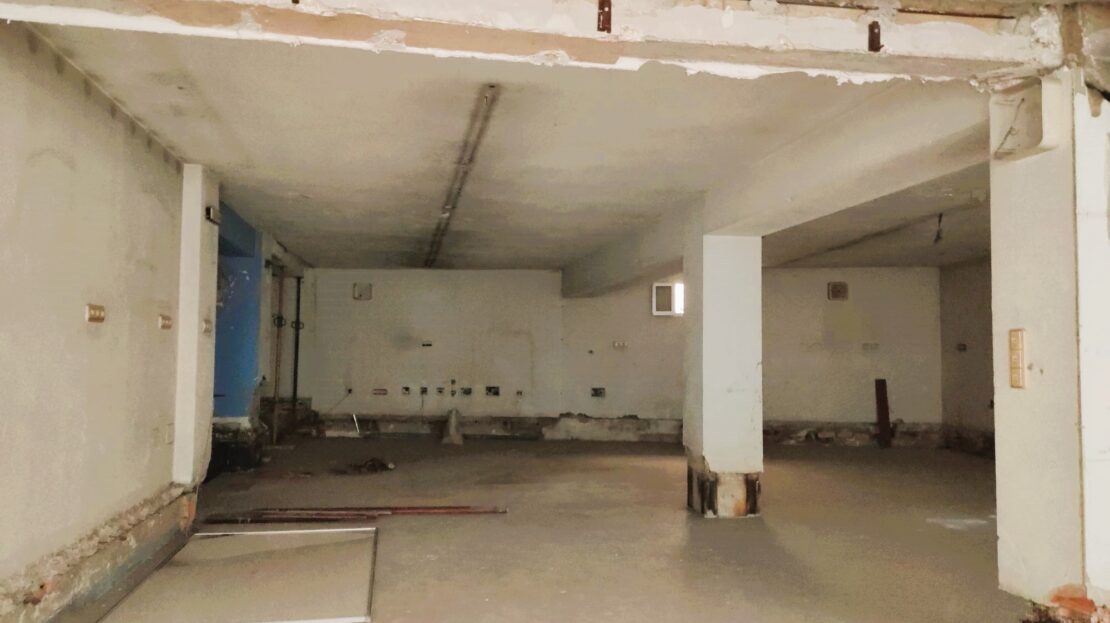 Local comercial situado en el centro de Avilés.