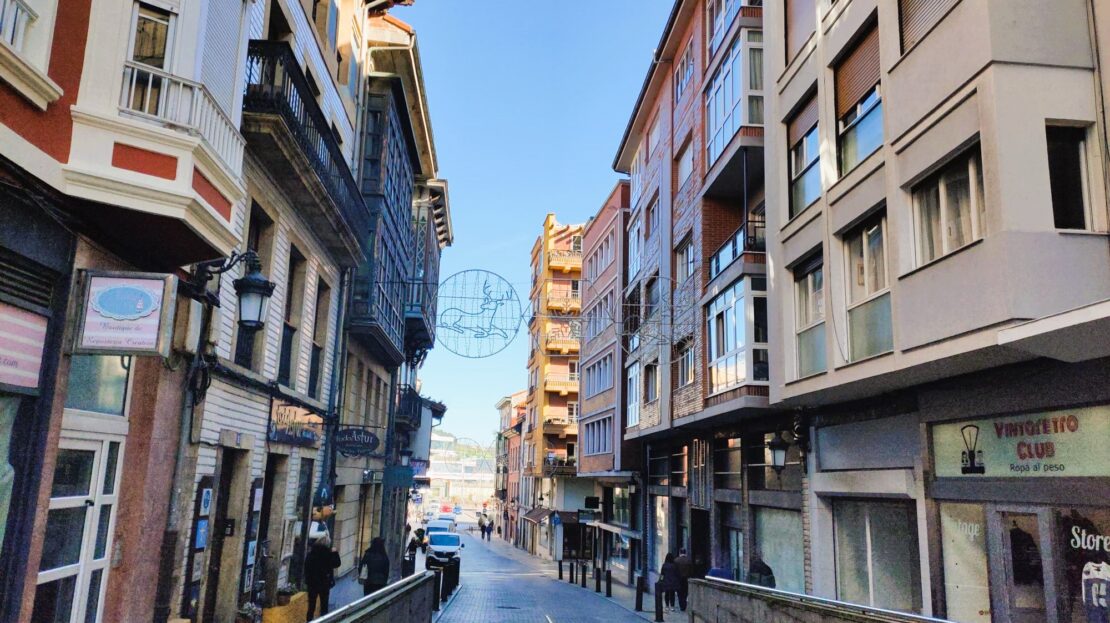 Local comercial situado en el centro de Avilés.
