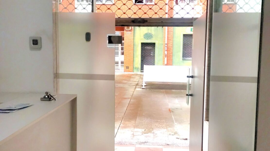 Alquiler de local profesional comercial en Avilés.