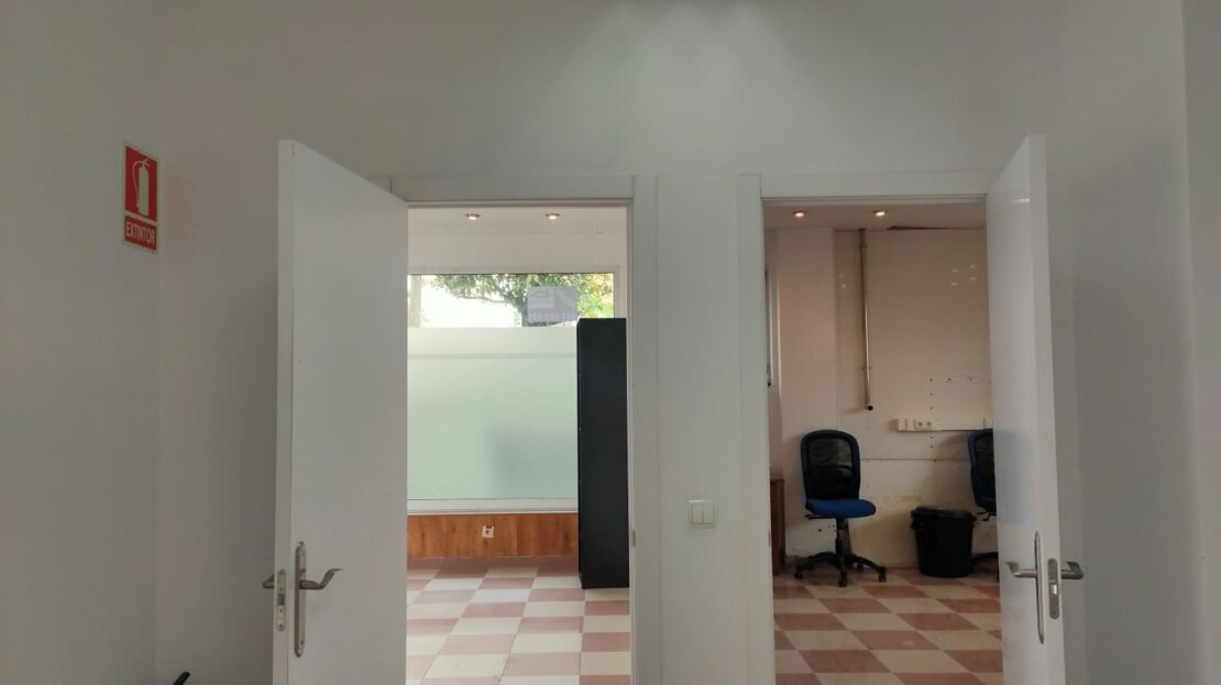 Alquiler de local profesional comercial en Avilés.