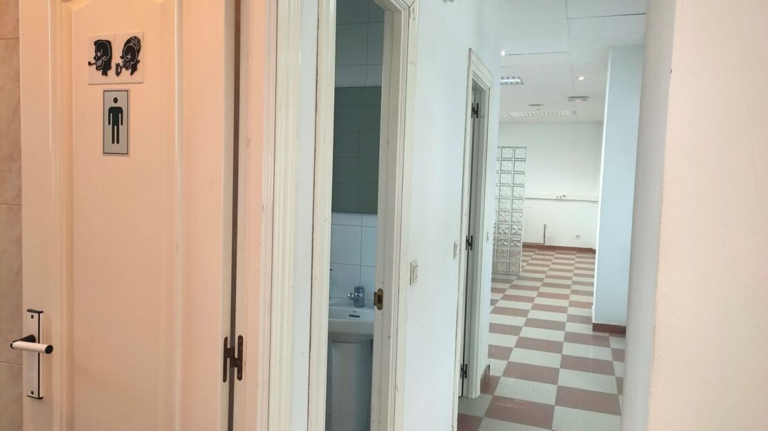 Alquiler de local profesional comercial en Avilés.