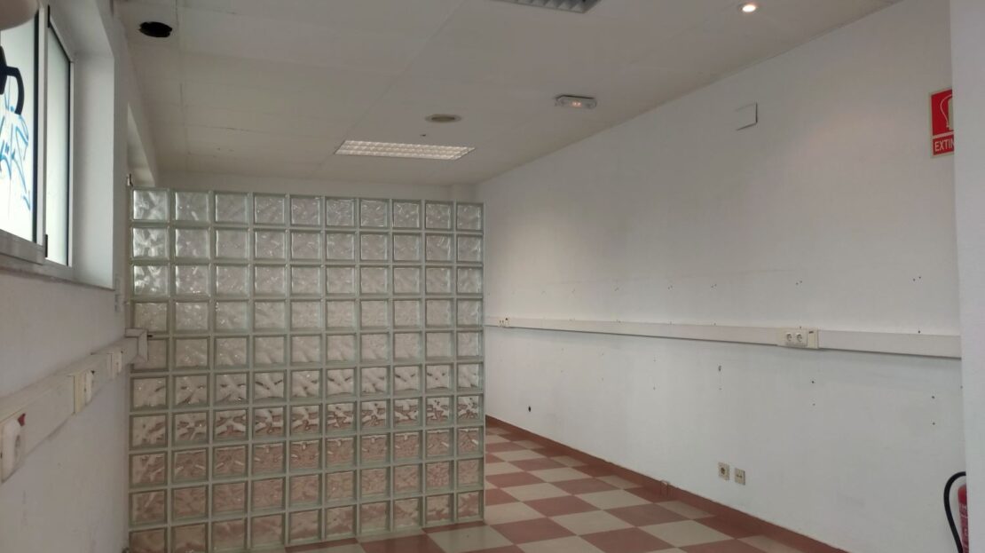 Alquiler de local profesional comercial en Avilés.