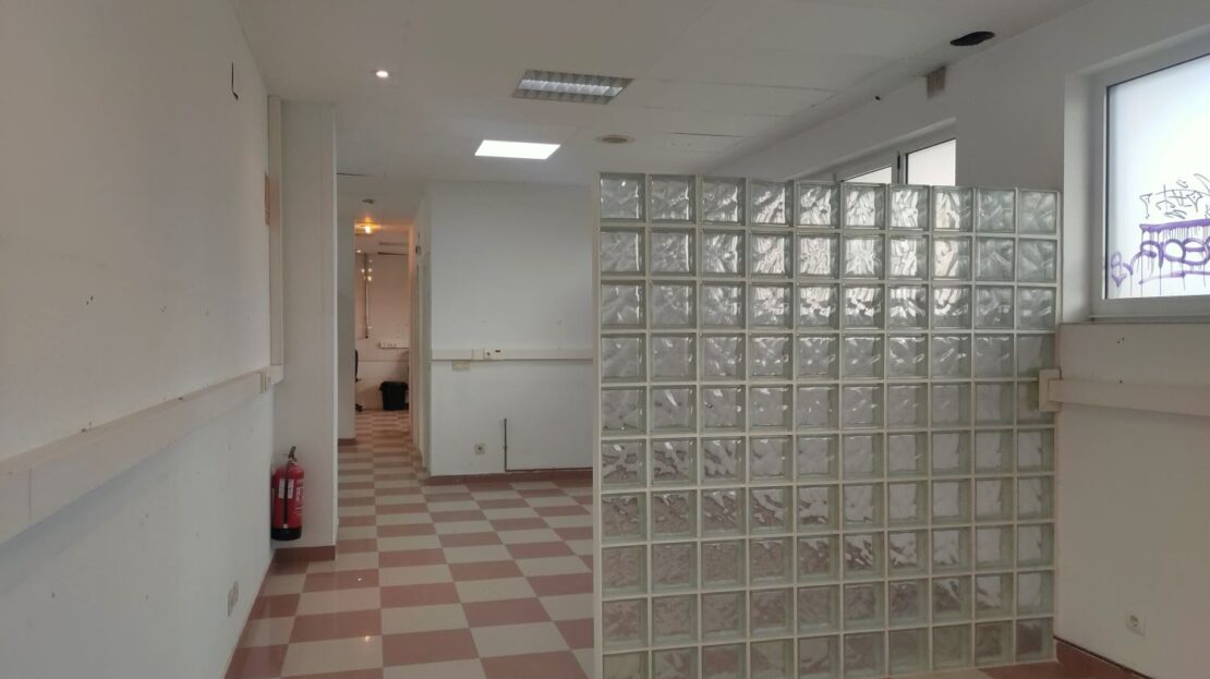 Alquiler de local profesional comercial en Avilés.