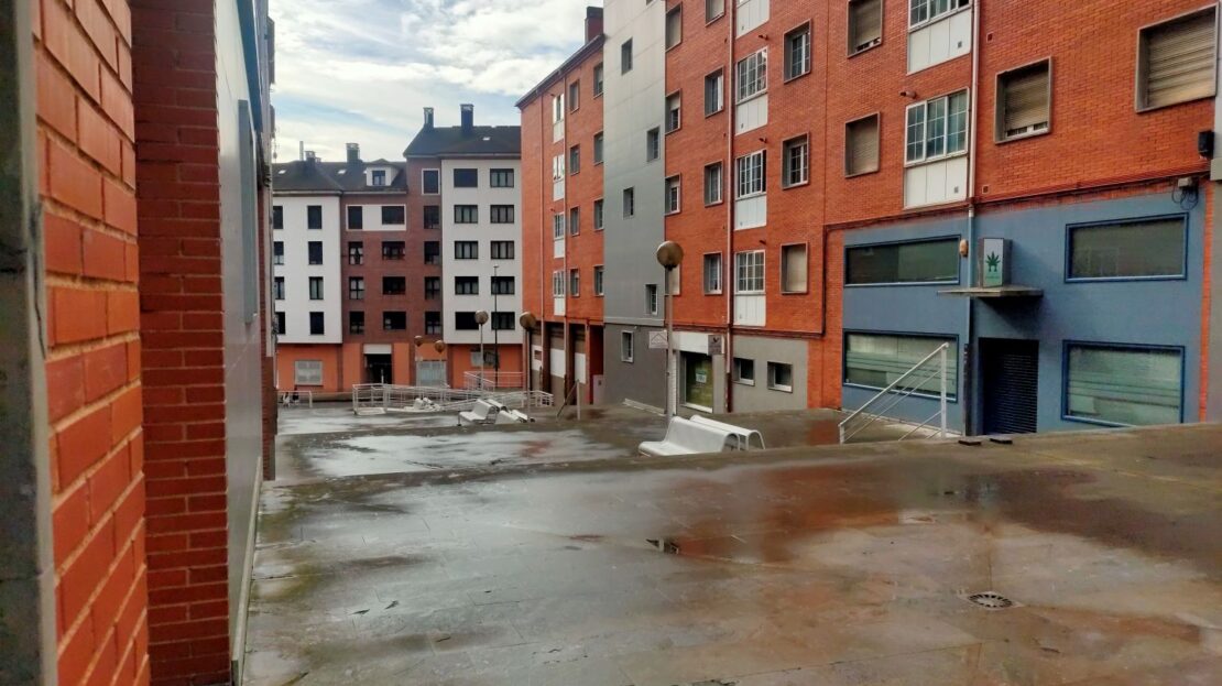 Alquiler de local profesional comercial en Avilés.